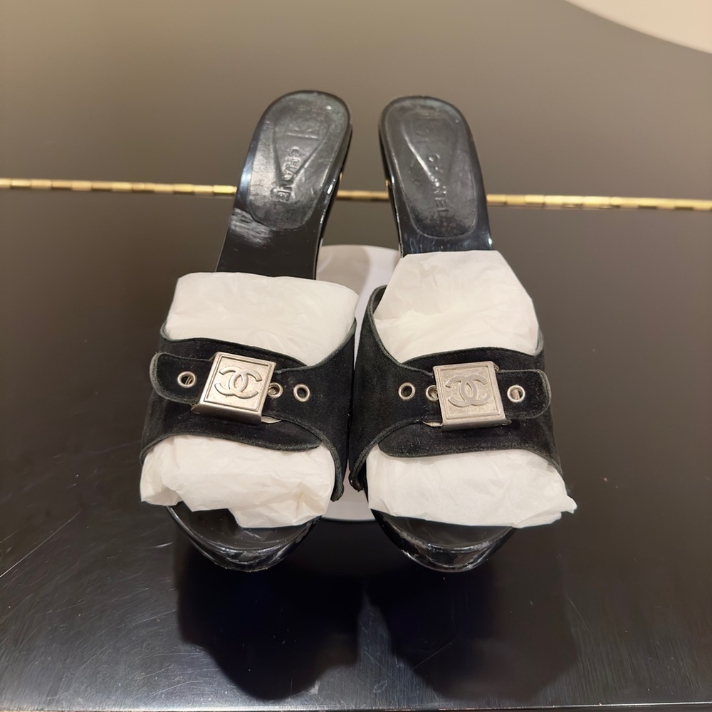 Authentic Vintage LUXURY CLASSIC RARE Chanel COCO Black Suede Buckle Sandals